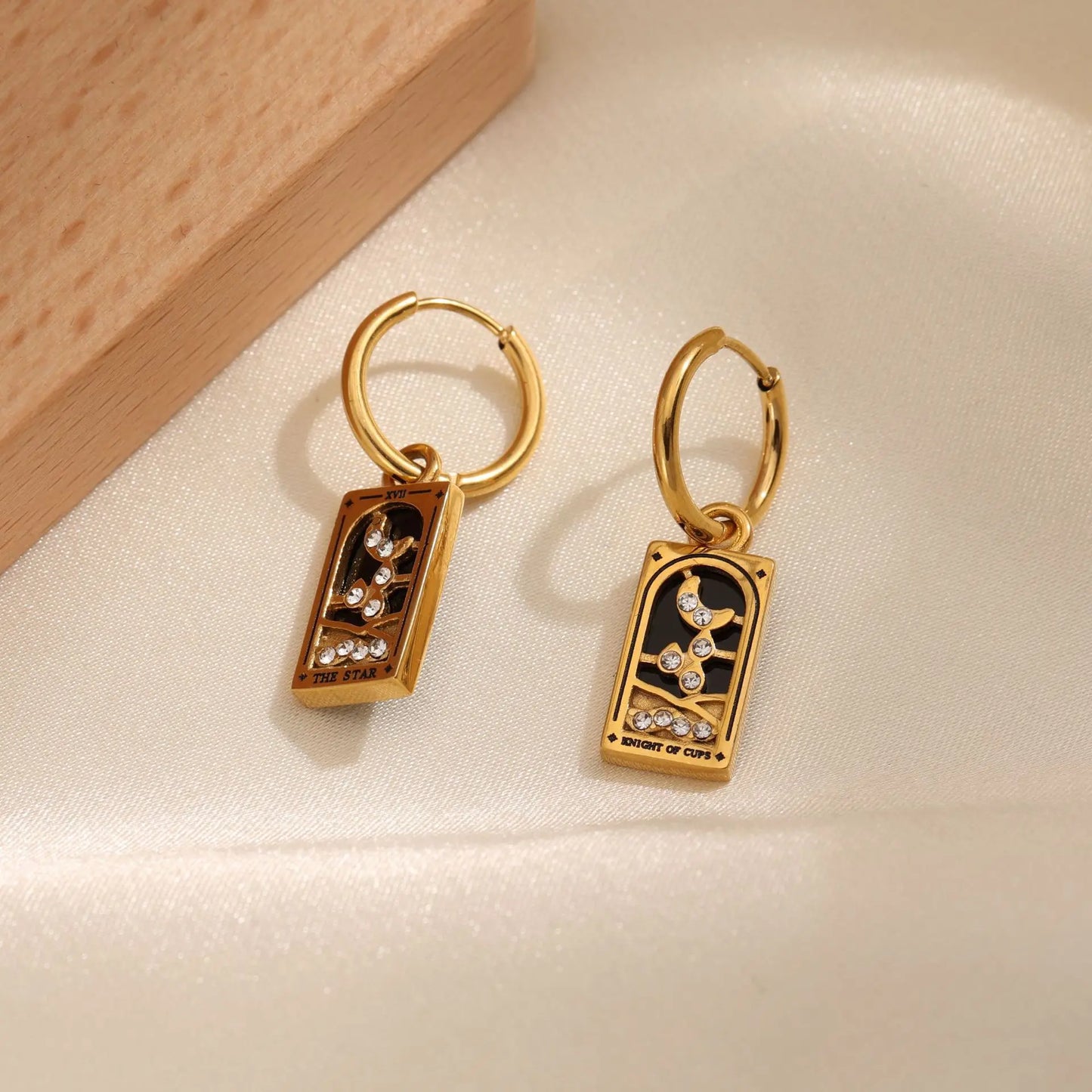 New Tarot Cards Chunky Hoop Earrings for Women Stainless Steel Original Tarot Queen Lover Magician Moon Drop Earrings Jewelry - YDKM
