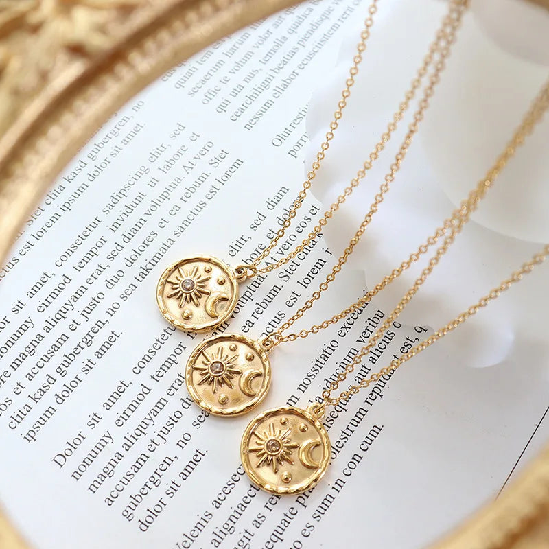 18K Gold Plated Stainless Steel Fresh Moon Sun Round Pendant Necklaces - YDKM